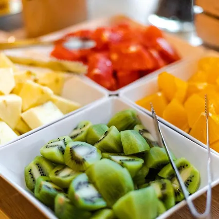 Business Vega Hotell 3*