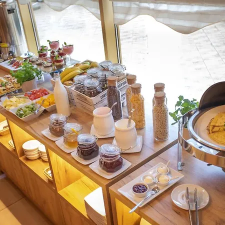 Otel Business Vega 3*