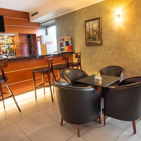 弗罗茨瓦夫维加商务酒店 酒店 3*