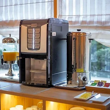Business Vega 3* فروتسواف