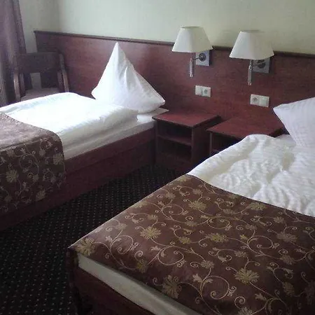 弗罗茨瓦夫维加商务酒店 3*