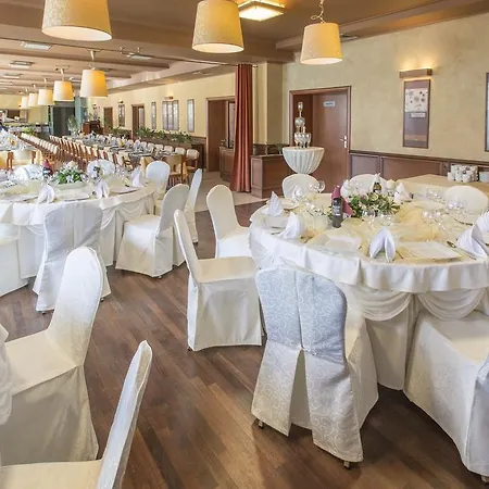 弗罗茨瓦夫维加商务酒店 弗罗茨瓦夫